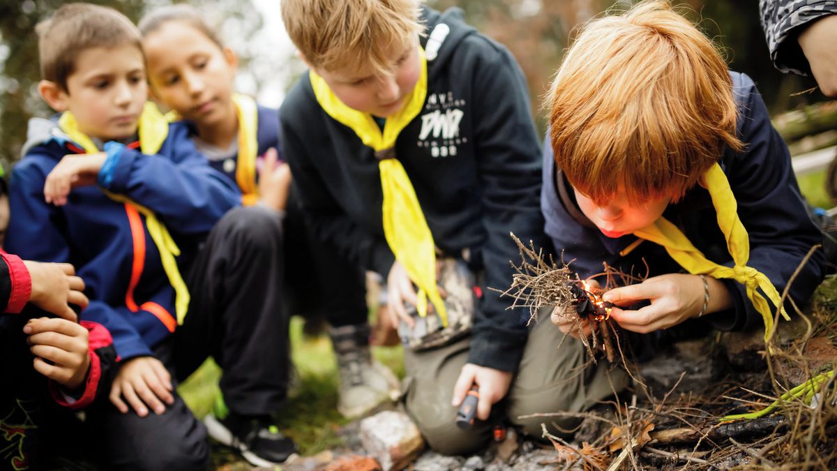 Méně peněz od státu bude znamenat zdražování, varují skauti či pionýři